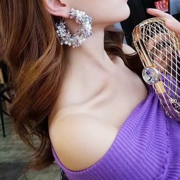 Beaded Pink Floral Pearl Wreath Hoop Earrings - Picture 5 of 8